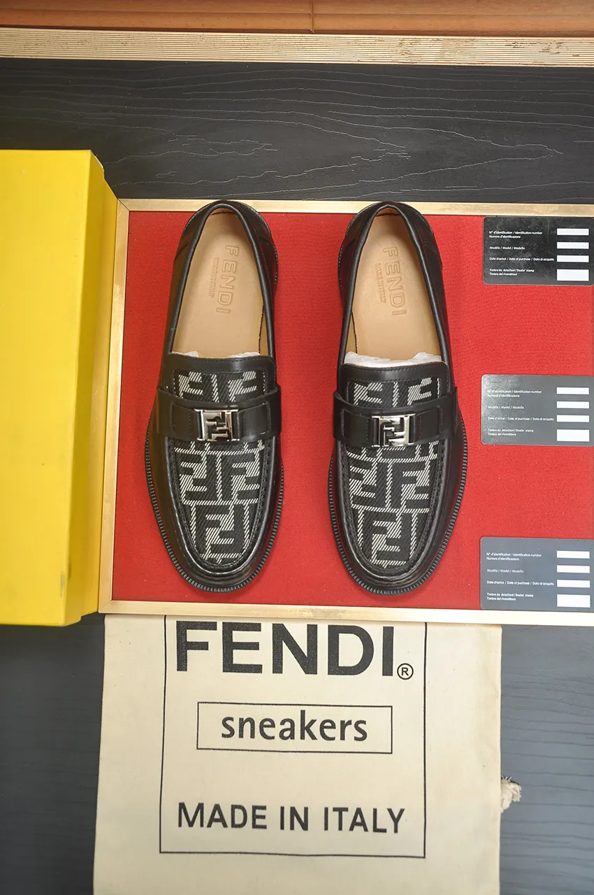 Men's shoes 💰500💶 [FENDI] The latest high-end men's shoes in Hong Kong! Original quality. The upper is made of imported cowhide material and cowhide lining! Super comfortable on the foot, original wear-resistant outsole, luxurious, fashionable, casual and versatile! Size: 38-45 (45 customized)